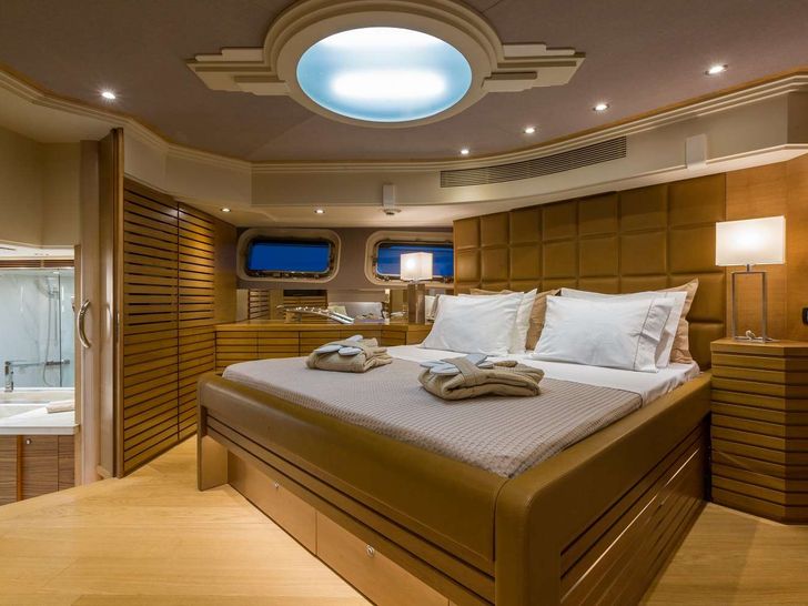 AQUARELLA Devonport 42 - master cabin AQUARELLA Devonport 42 - master cabin