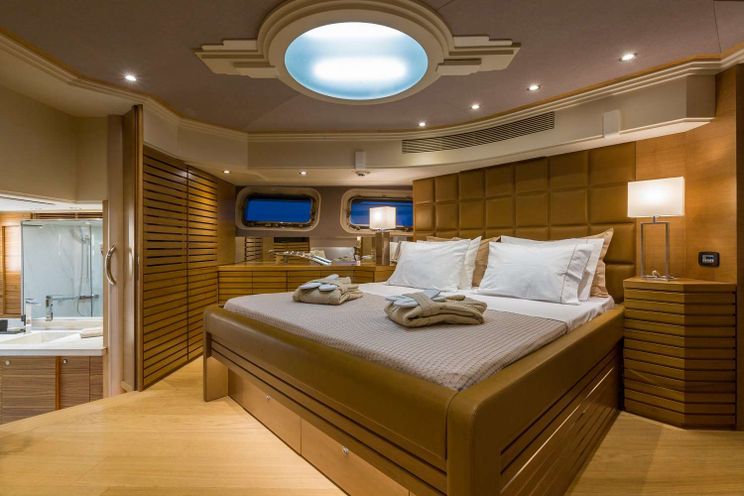 Charter Yacht AQUARELLA - Devonport 42 m - 6 Cabins - Salamis Island - Piraeus - Greece