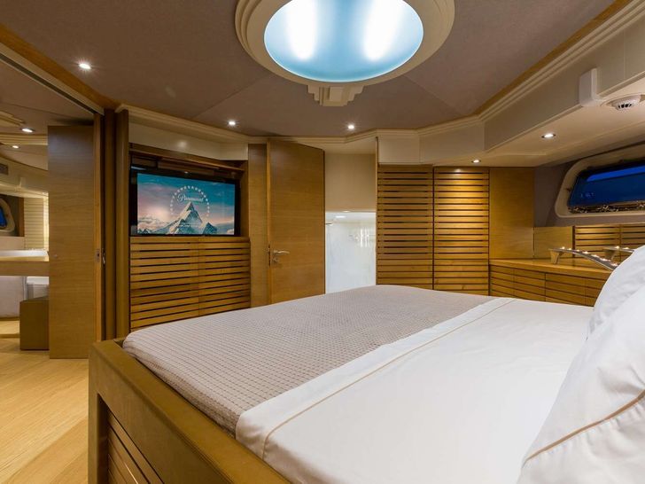 AQUARELLA Devonport 42 - master cabin bed view AQUARELLA Devonport 42 - master cabin bed view