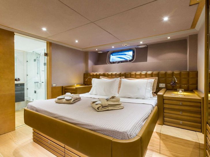 AQUARELLA - Devonport 42 m,VIP cabin