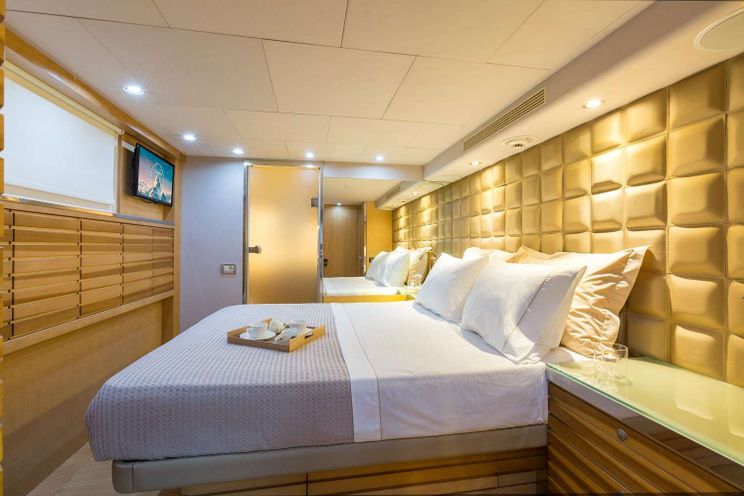 Charter Yacht AQUARELLA - Devonport 42 m - 6 Cabins - Salamis Island - Piraeus - Greece