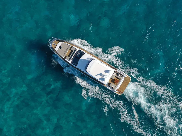 LITQUIDITY - Azimut 68,cruising aerial top view LITQUIDITY - Azimut 68,cruising aerial top view