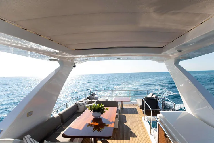 Charter Yacht LITQUIDITY - Azimut 68 - 4 Cabins - Bal Harbour - Miami - Florida East Coast - USA