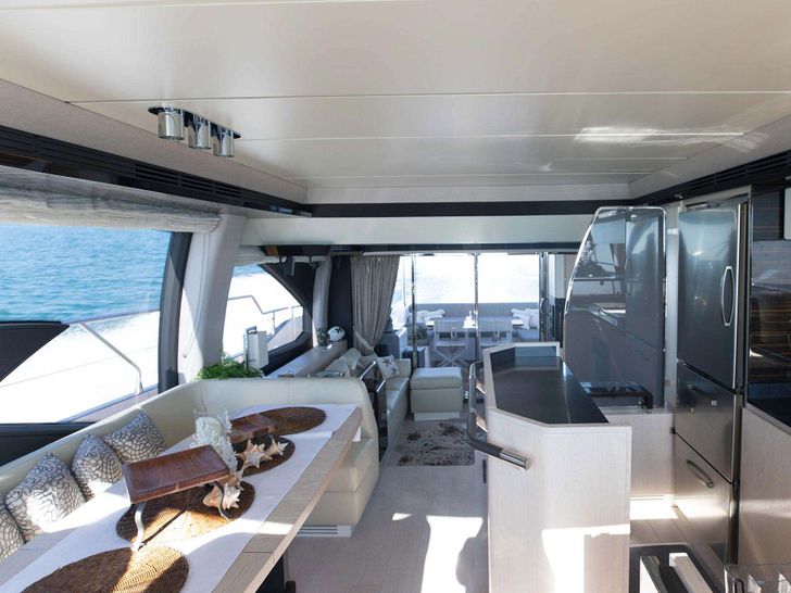 LITQUIDITY - Azimut 68,main saloon LITQUIDITY - Azimut 68,main saloon