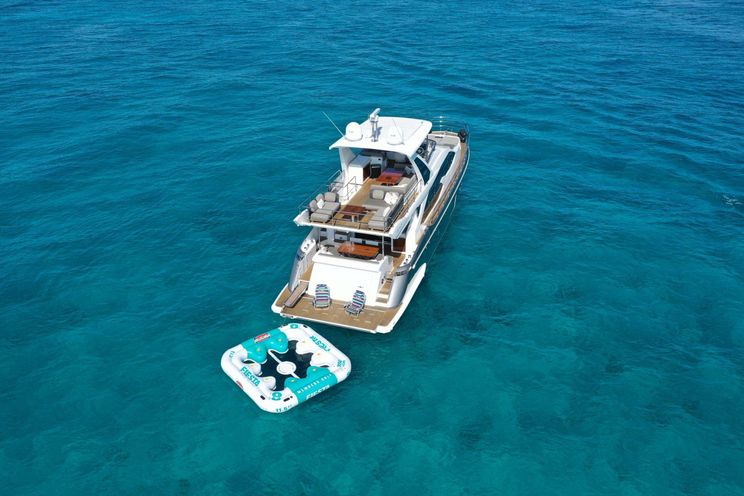 Charter Yacht LITQUIDITY - Azimut 68 - 4 Cabins - Bal Harbour - Miami - Florida East Coast - USA