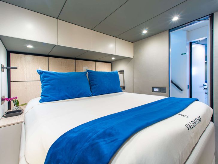 VALENTINE Sunreef 60 - VIP cabin 1 VALENTINE Sunreef 60 - VIP cabin 1