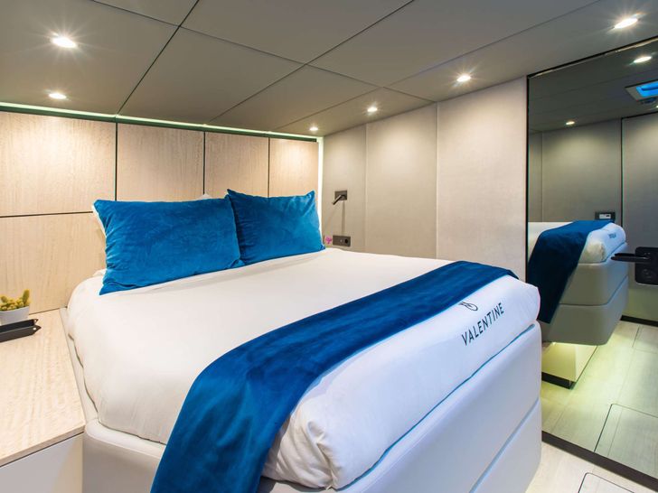 VALENTINE Sunreef 60 - VIP cabin 3 VALENTINE Sunreef 60 - VIP cabin 3