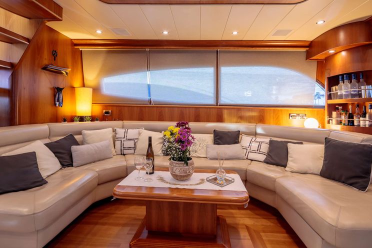 Charter Yacht GORGEOUS - Canados 72 - 4 Cabins - Athens - Mykonos - Paros - Cyclades - Aegean - Greece