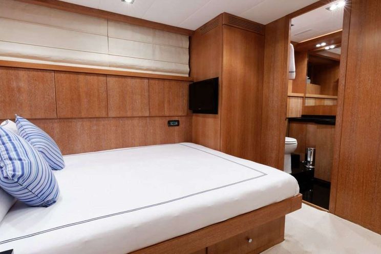 Charter Yacht EVA - Mangusta 92 - 4 cabins - Miami - Nassau