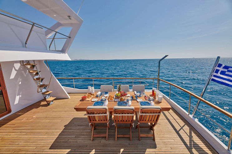 Charter Yacht WIDE LIBERTY - Torgem Custom 28m - 5 cabins - Athens - Mykonos - Paros