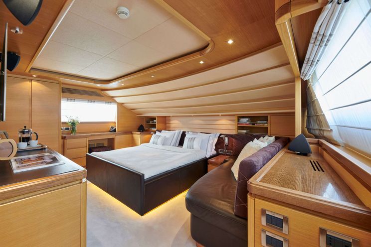 Charter Yacht SEVEN S - Ferretti Customline 97 - 5 Cabins - Athens - Mykonos - Paros