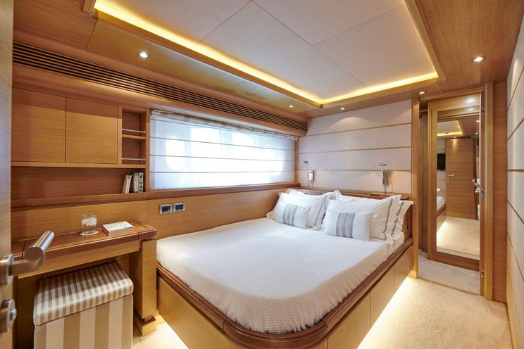 Charter Yacht SEVEN S - Ferretti Customline 97 - 5 Cabins - Athens - Mykonos - Paros