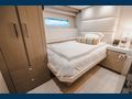 BELLA SKY - HATTERAS 75 Starboard Double Stateroom