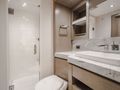 BELLA SKY - HATTERAS 75 Starboard En Suite with Shower