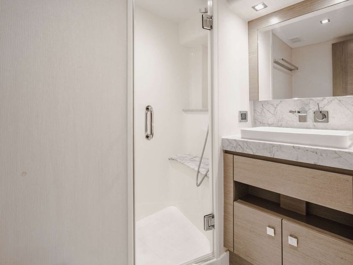 BELLA SKY - HATTERAS 75 VIP En Suite with Shower BELLA SKY - HATTERAS 75 VIP En Suite with Shower