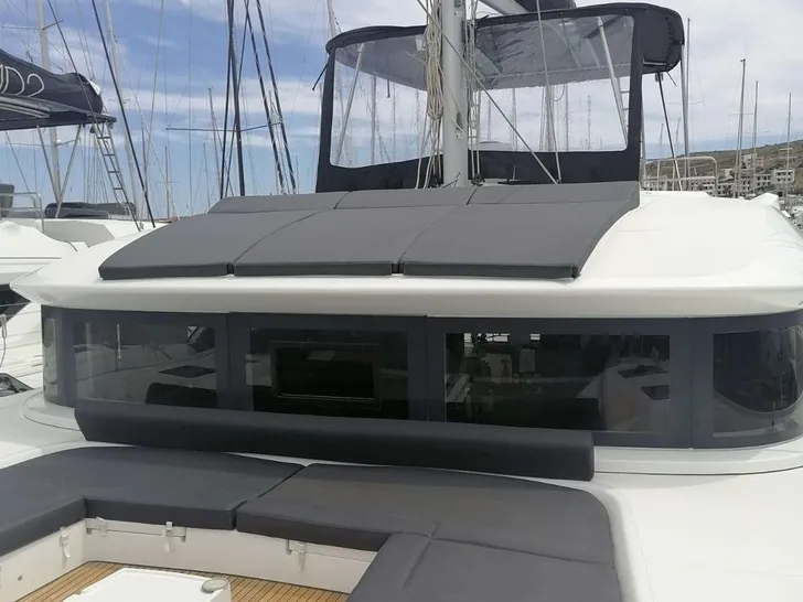 ANDARE AVANTI - Bow ANDARE AVANTI - Bow