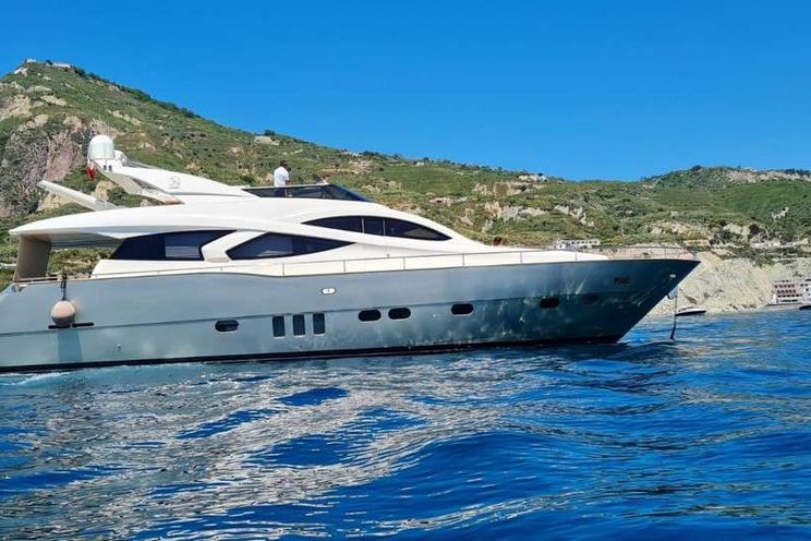Charter Yacht JOY - Filippetti Yachts 24m - 4 Cabins - Amalfi Coast - Naples