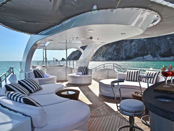 ALALYA ISA 47m - sun deck lounge ALALYA ISA 47m - sun deck lounge