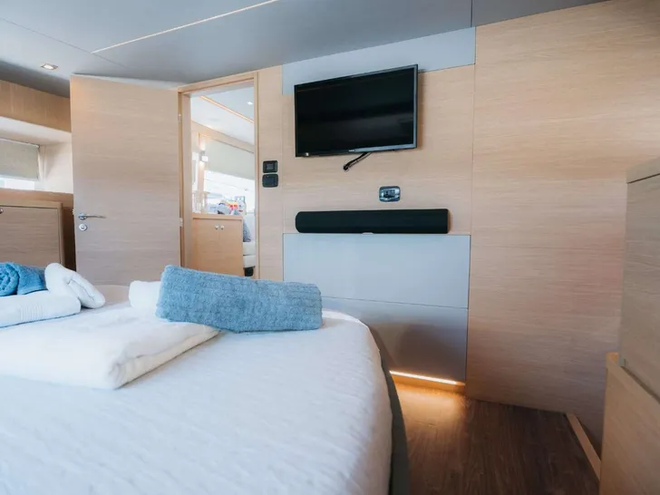 TIAMO Aquila 54 - VIP cabin 2 TIAMO Aquila 54 - VIP cabin 2