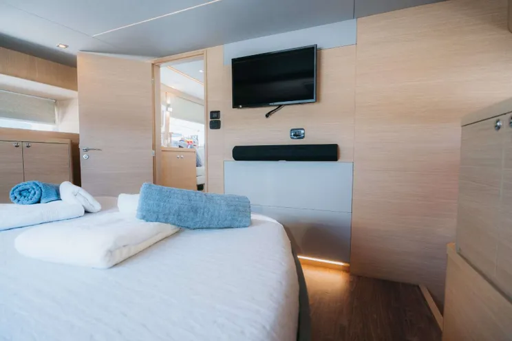 Charter Yacht TIAMO - Aquila 54 - 4 Cabins - Athens - Mykonos - Paros - Cyclades - Greece