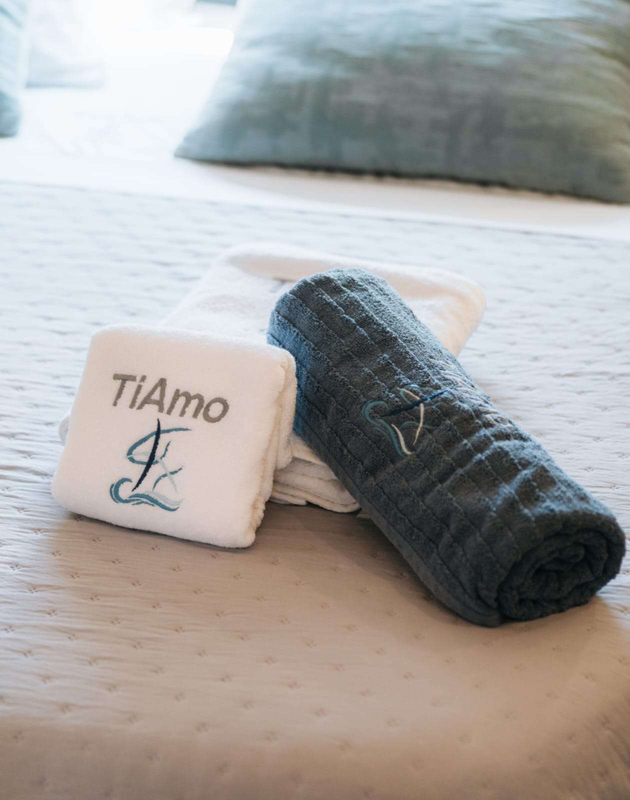 TIAMO Aquila 54 - towels onboard