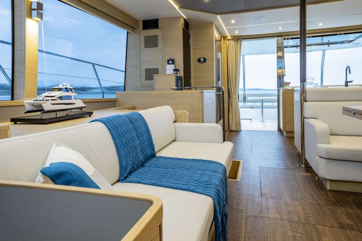 Charter Yacht TIAMO - Aquila 54 - 4 Cabins - Athens - Mykonos - Kefalonia