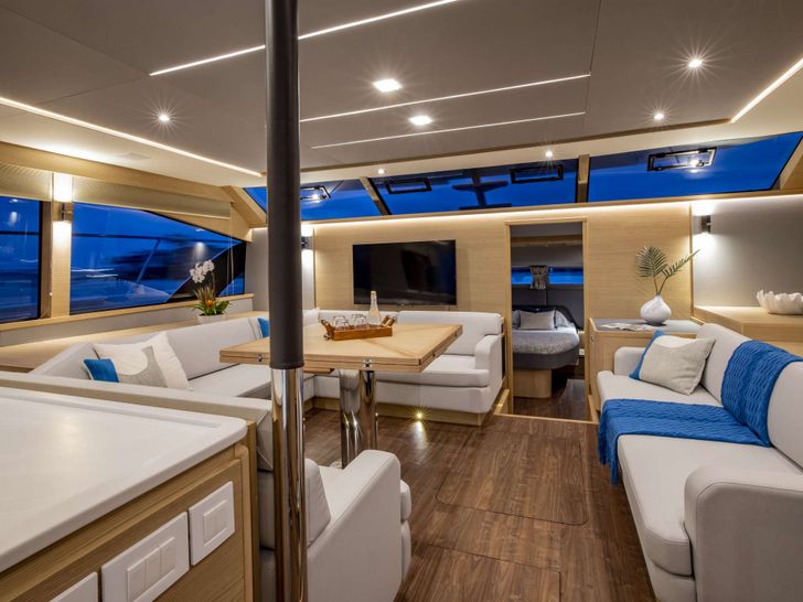 TIAMO - saloon TIAMO - saloon