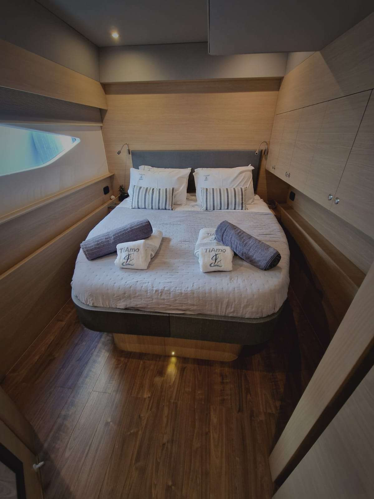 TIAMO Aquila 54 - VIP cabin 1