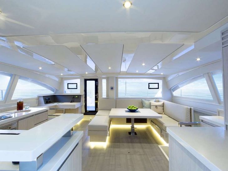 JAMSAM - Leopard 51,galley panoramic view JAMSAM - Leopard 51,galley panoramic view