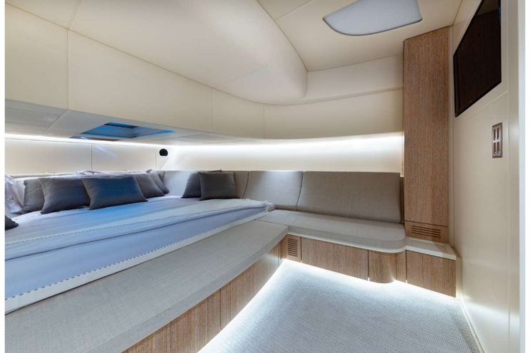 Charter Yacht JANINA - Cantieri Navali Continental 57 - 2 Cabins - Miami