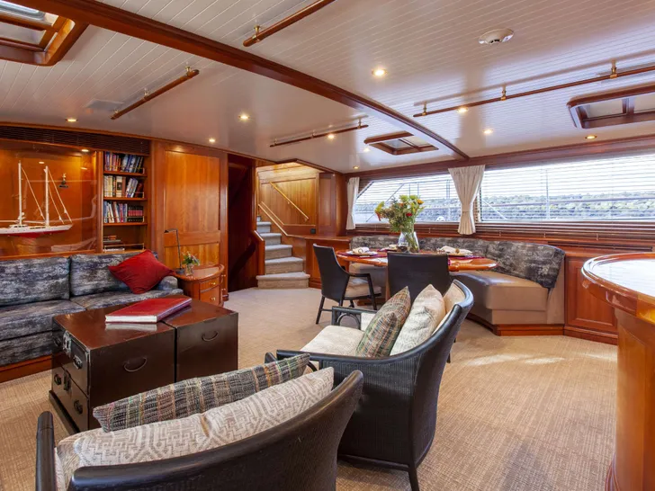 KAORI Main salon has formal dining area,bar and seating for 8-9 KAORI Main salon has formal dining area,bar and seating for 8-9