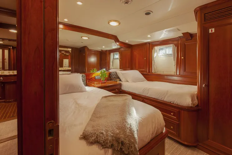 Charter Yacht KAORI - Palmer Johnson 125 - 4 Cabins - Alaska,Costa Rica