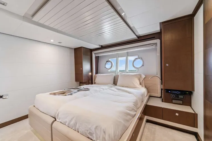 Charter Yacht SEA ERA - Ferretti 870 - 4 Cabins - Bahamas