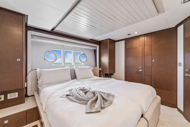 Charter Yacht SEA ERA - Ferretti 870 - 4 Cabins - Bahamas
