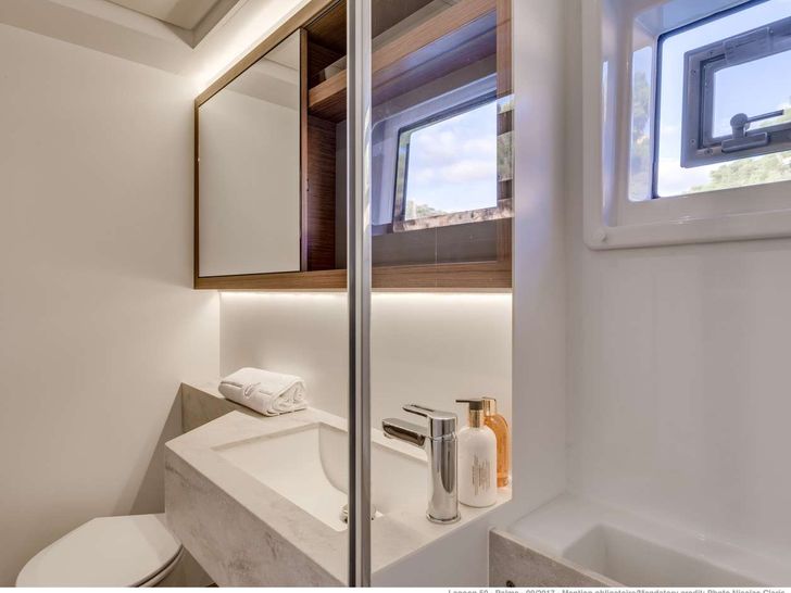 ETHER- En-suite