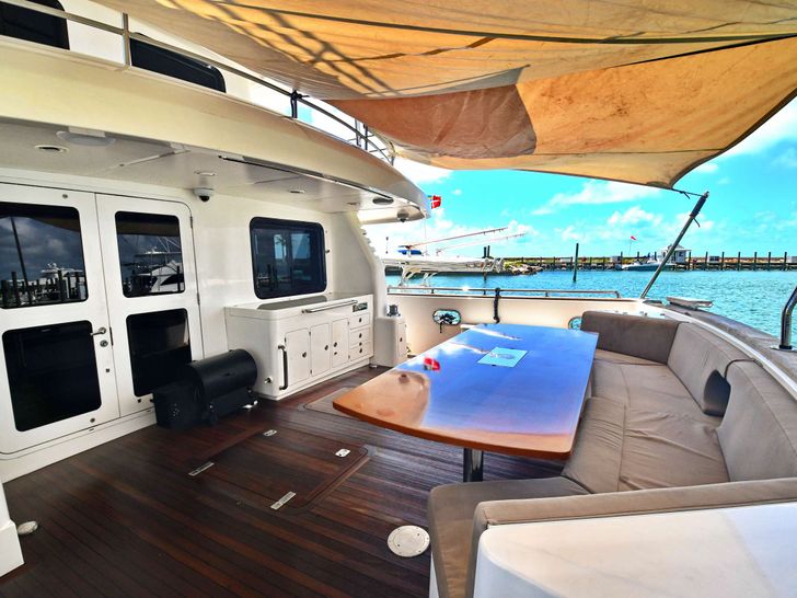 AMMONITE Nordhavn Custom 23m main aft deck dining area AMMONITE Nordhavn Custom 23m main aft deck dining area