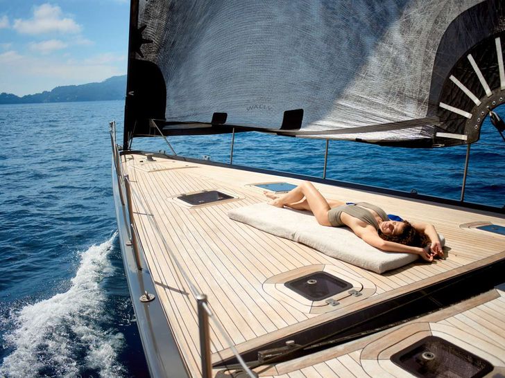 AORI - Wally 24 m,bronzing area by the bow AORI - Wally 24 m,bronzing area by the bow