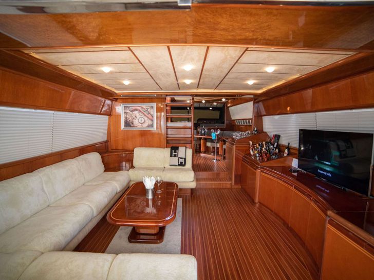 HURREM 22m Ferretti Motor Yacht Saloon 2 HURREM 22m Ferretti Motor Yacht Saloon 2