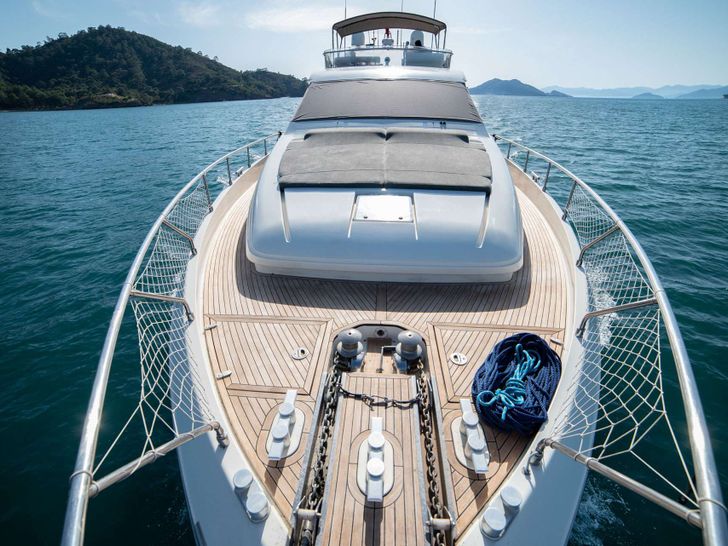 HURREM 22m Ferretti Motor Yacht Deck