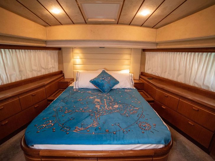 HURREM 22m Ferretti Motor Yacht VIP Room