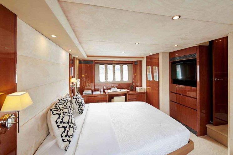 Charter Yacht ESTIA ONE - Princess UK 70 - 3 Cabins - Patras - Zakynthos - Athens - Santorini - Greece