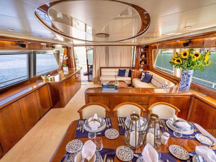 ESTIA POSEIDON - Falcon 85,indoor dining ESTIA POSEIDON - Falcon 85,indoor dining