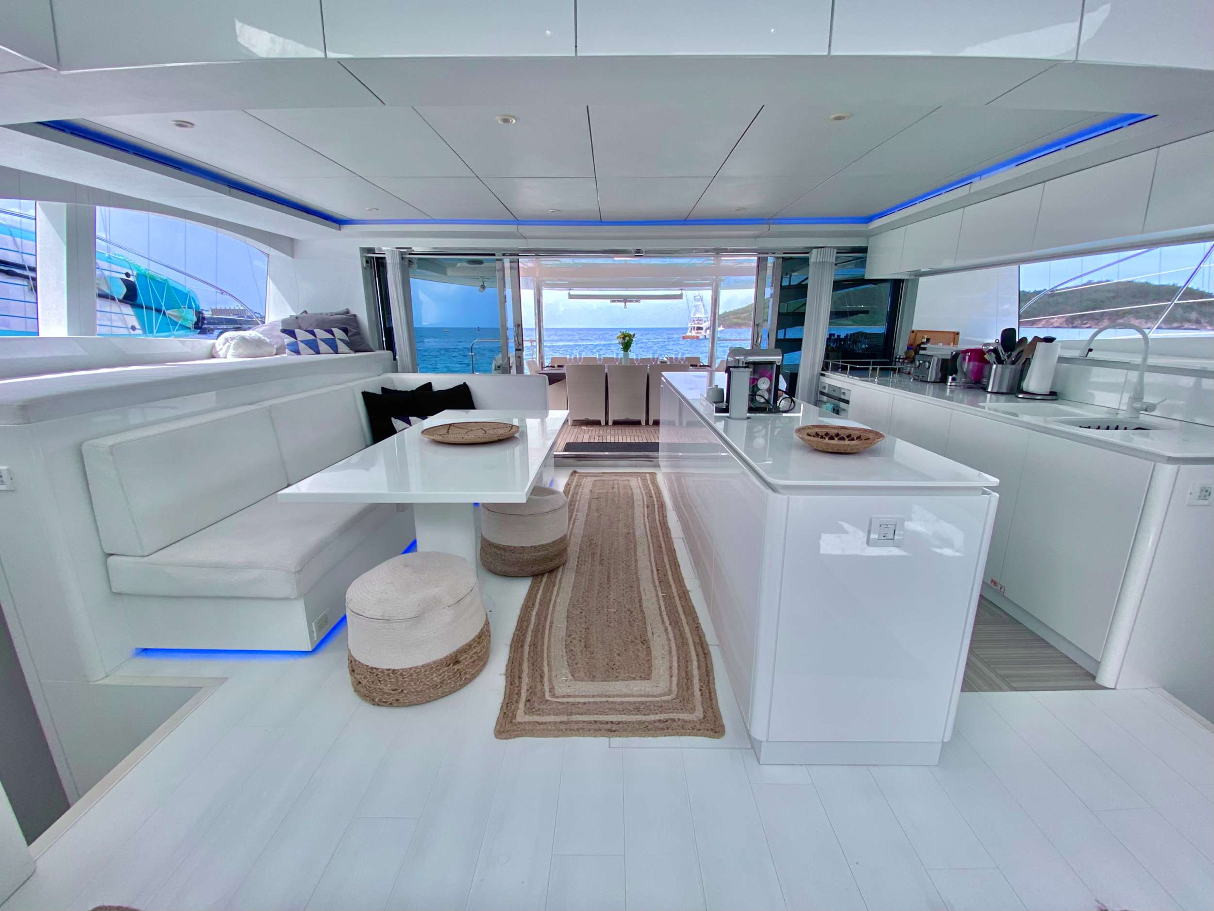 Charter Yacht CASA BLANCA - Sunreef 78 Power - 4 Cabins - St Thomas - St John - St Croix - USVI - Caribbean