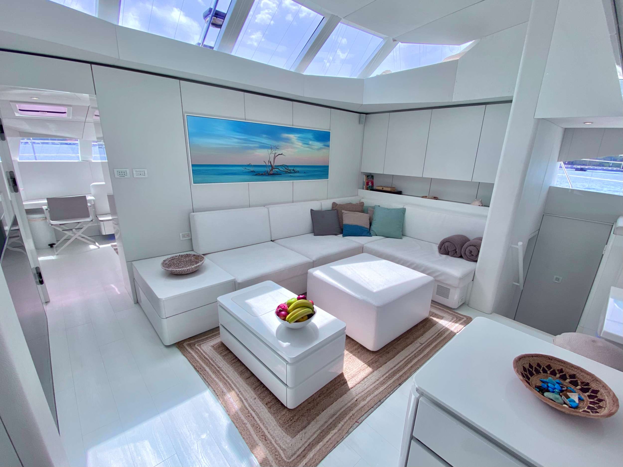 Charter Yacht CASA BLANCA - Sunreef 78 Power - 4 Cabins - St Thomas - St John - St Croix - USVI - Caribbean