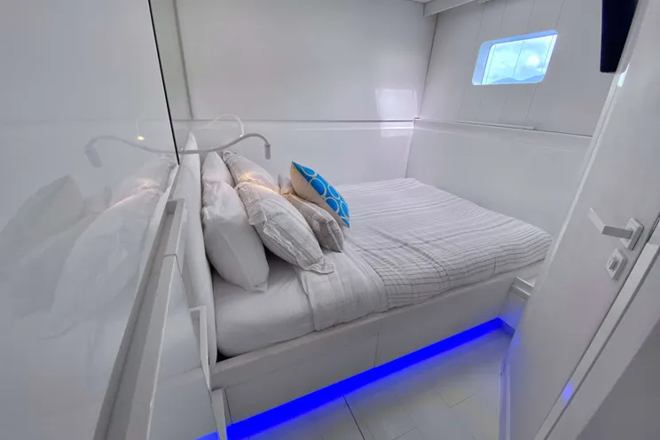 Charter Yacht CASA BLANCA - Sunreef 78 Power - 4 Cabins - St Thomas - St John - St Croix - USVI - Caribbean