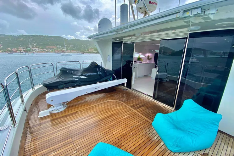 Charter Yacht CASA BLANCA - Sunreef 78 Power - 4 Cabins - St Thomas - St John - St Croix - USVI - Caribbean
