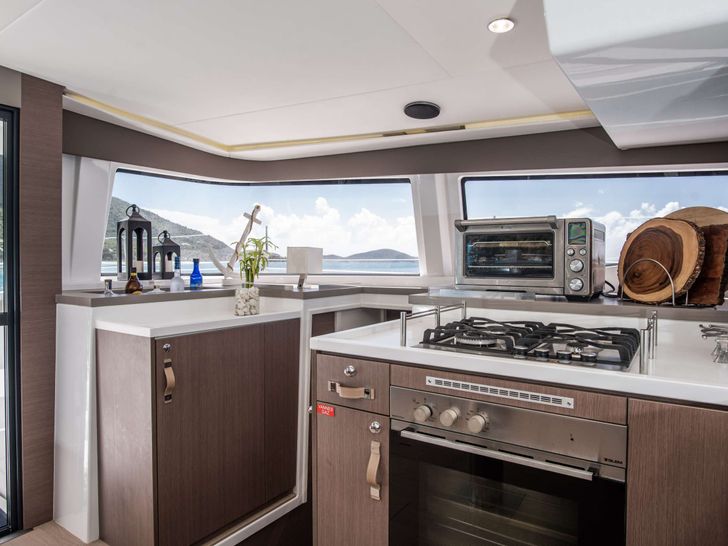 SERENITY 4.8 Bali 4.8 - galley SERENITY 4.8 Bali 4.8 - galley