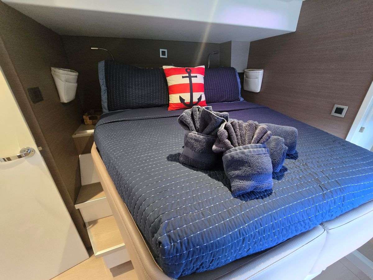 Charter Yacht MERRY TIME - Bali 4.8 - 4 Cabins - Tortola - Virgin Gorda - BVI