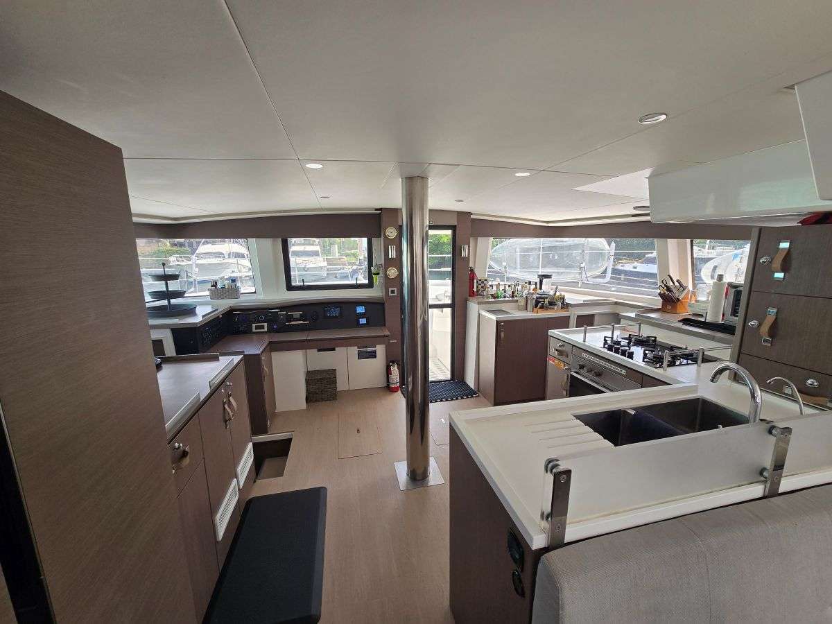 Charter Yacht MERRY TIME - Bali 4.8 - 4 Cabins - Tortola - Virgin Gorda - BVI