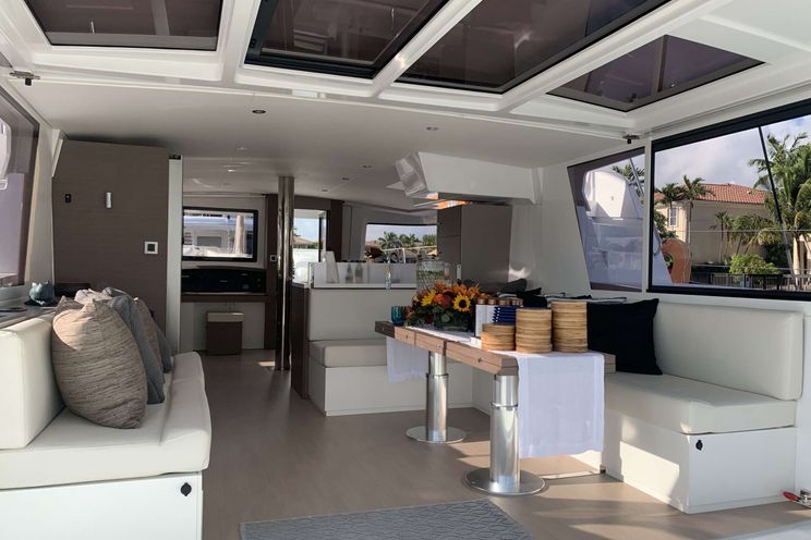 Charter Yacht INTERLUDE - Bali 4.8 - 4 Cabins - Tortola - Virgin Gorda - BVI